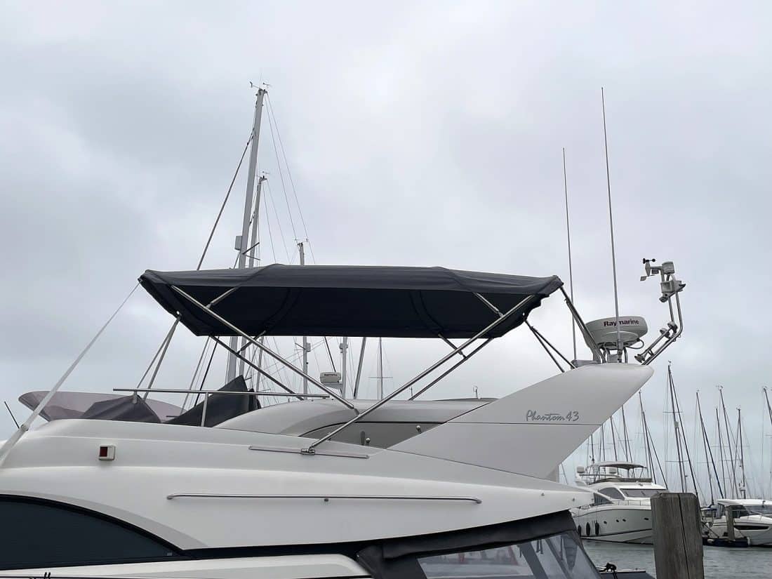 Flybridge Bimini – Fairline Phantom 43 (6)
