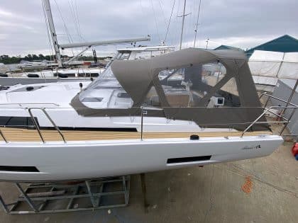 Hanse 410 Cockpit Enclosure - Premium Protection and Style