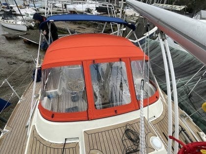 Westerly Corsair with a Tecsew 3-bar sprayhood providing increased cockpit coverage, featuring Paskal No 10 water-repellent zippers.