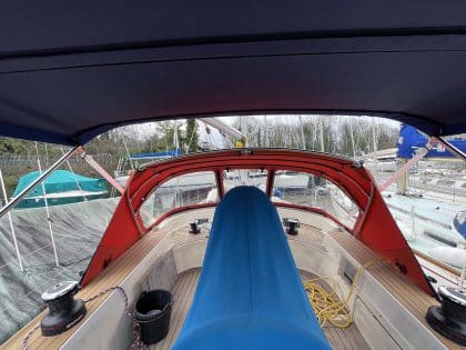 Westerly Corsair with a Tecsew 3-bar sprayhood providing increased cockpit coverage, featuring Paskal No 10 water-repellent zippers.